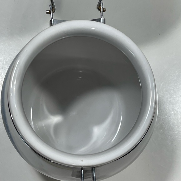 Designpac Mindy Cain Snowman Airtight Latched Lid Ceramic Canister (T39) - Picture 9 of 12